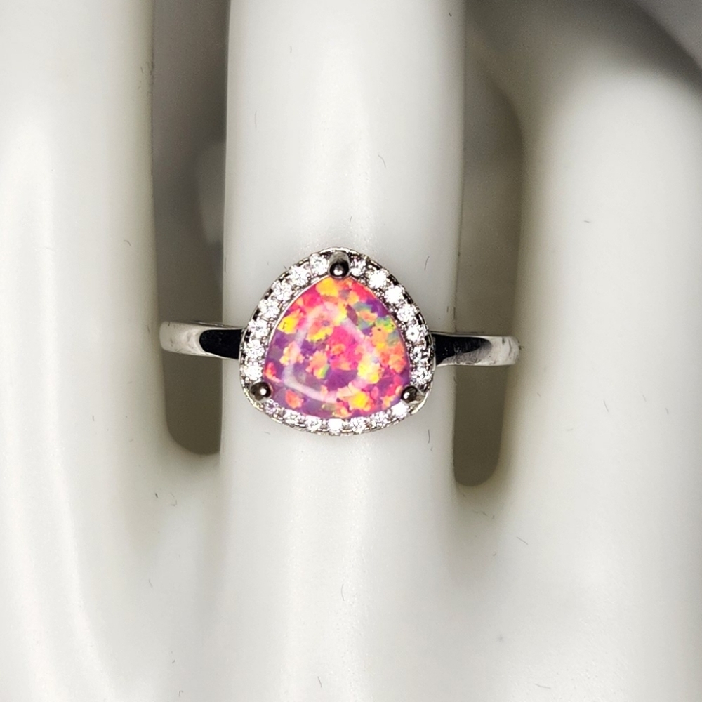 Sz.9 Pink Opal Silver Triangle Ring